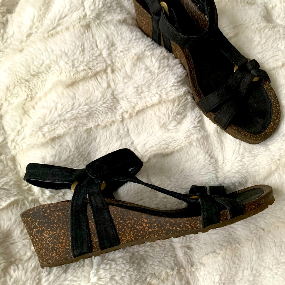 TEVA VENTURA CORK WEDGE SIZE 7
